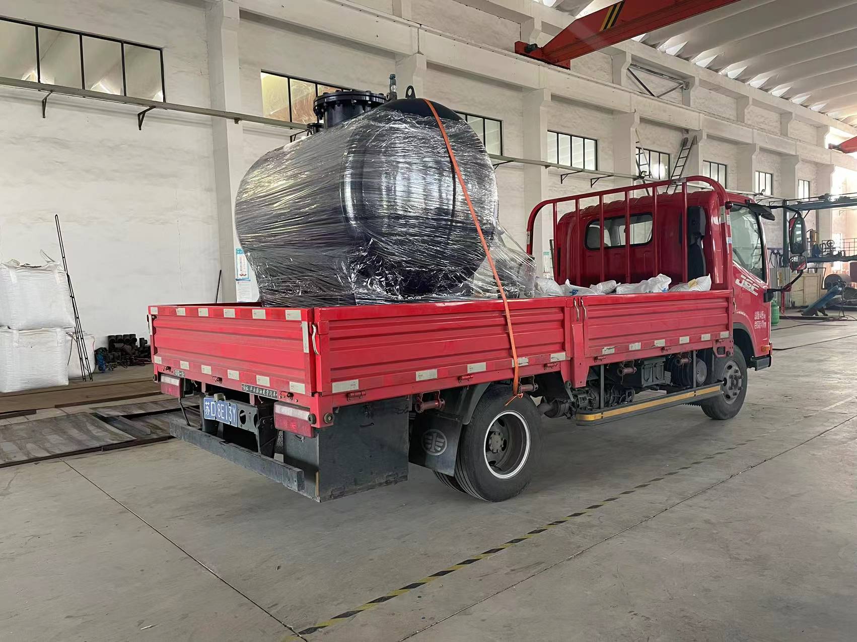 北京專車直達半容積式換熱機組一套